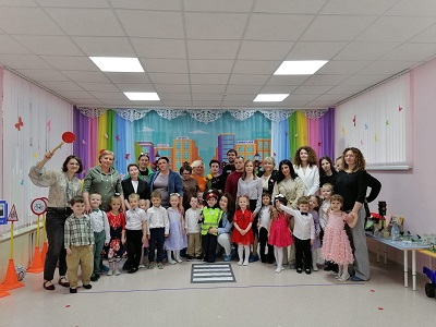 Проект "Путешествие в страну дорожных знаков" Проект "Путешествие в страну дорожных знаков".